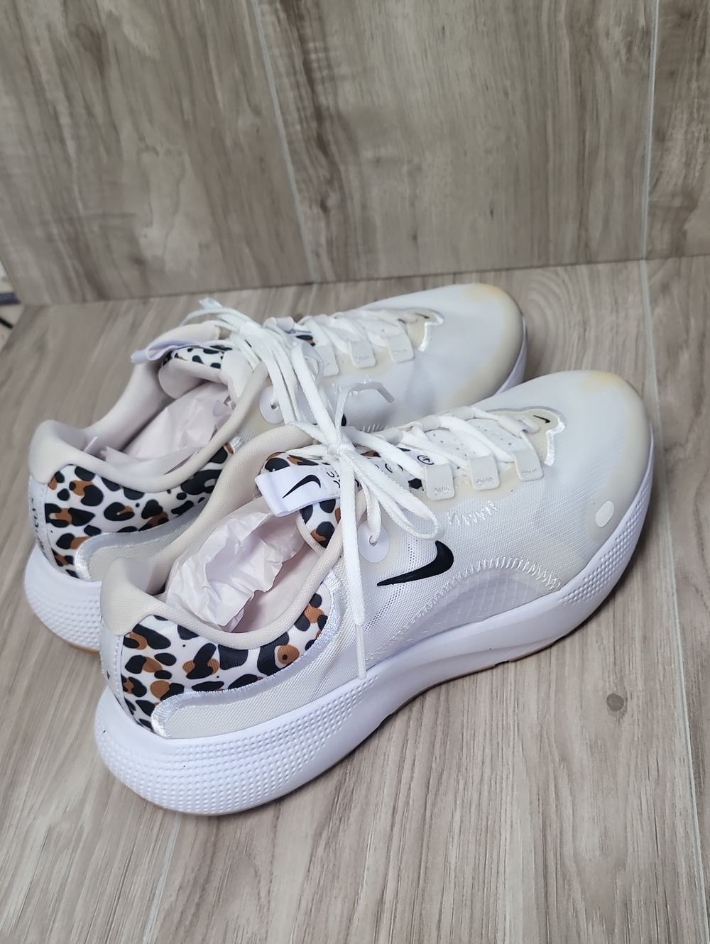 NIKE React Escape Run Women's Running Shoes Size 8 - Picture 2 of 11